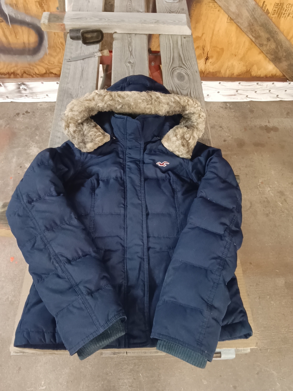 Hollister Navy Puffer Coat with Faux-Fur Hood Trim